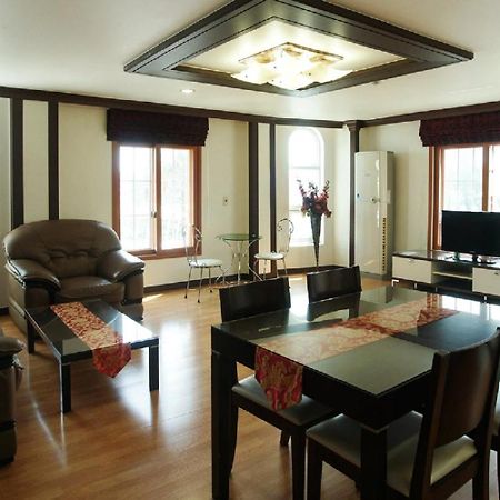 Jeju Hue Pension Сеогвипо Екстериор снимка
