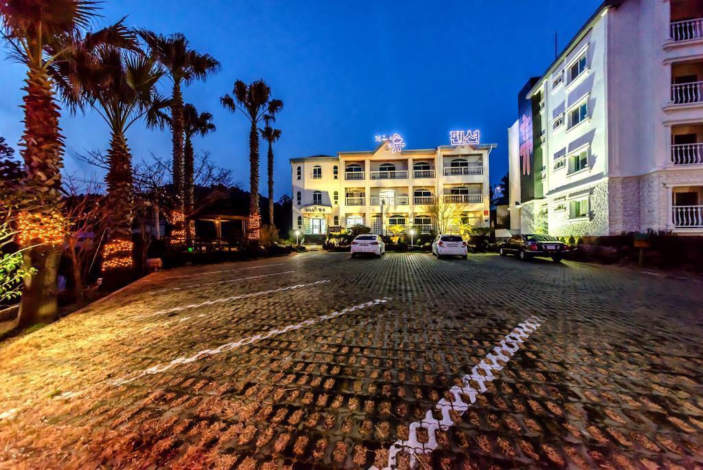 Jeju Hue Pension Сеогвипо Екстериор снимка