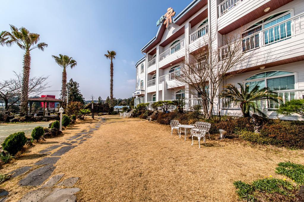 Jeju Hue Pension Сеогвипо Екстериор снимка
