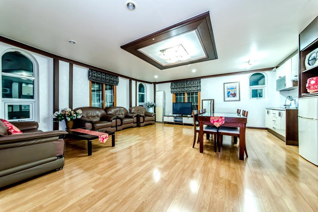 Jeju Hue Pension Сеогвипо Екстериор снимка